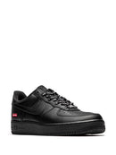 Tênis x Supreme Air Force 1 Low